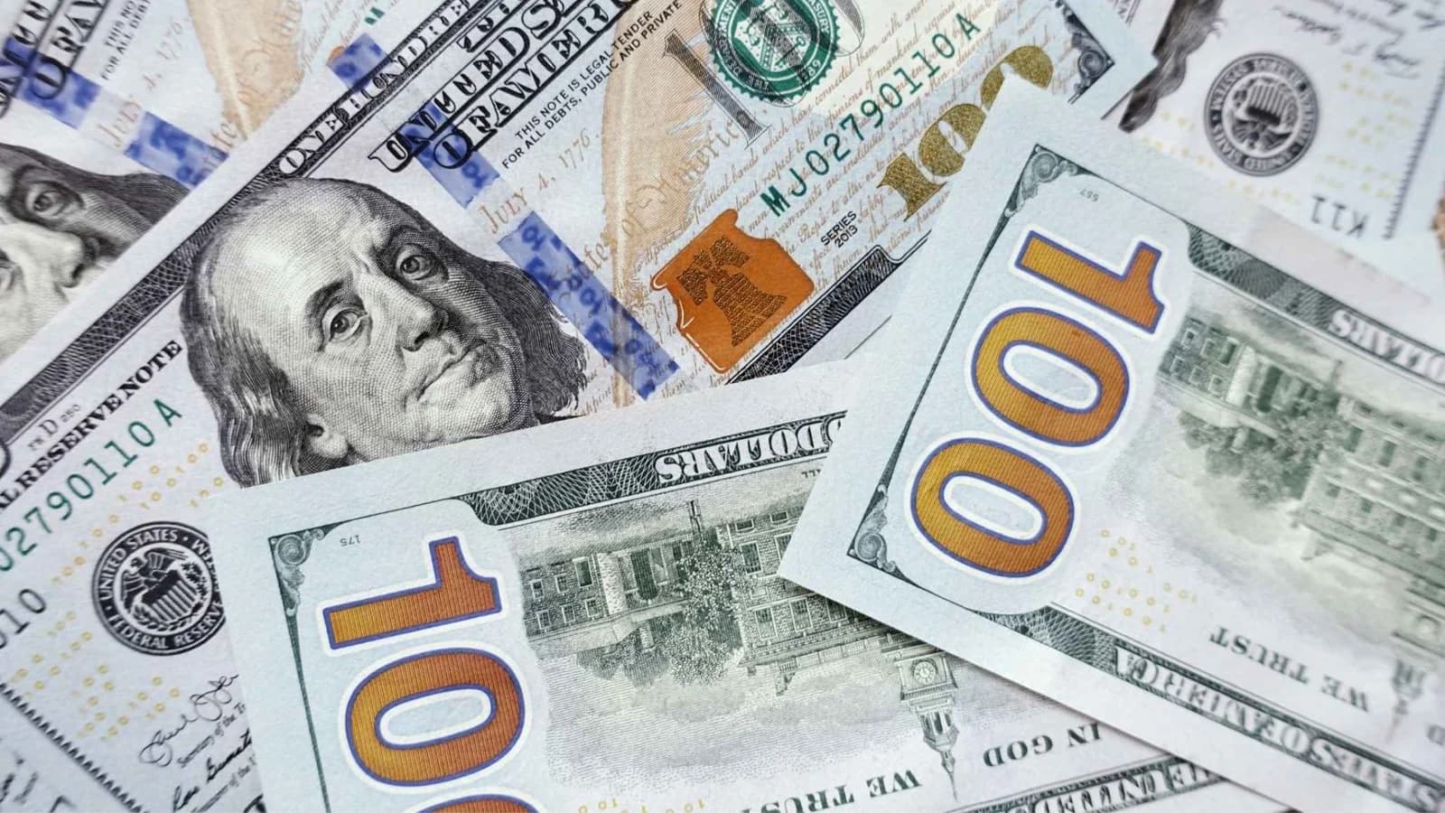¿Cómo se determina el dólar oficial en Perú?