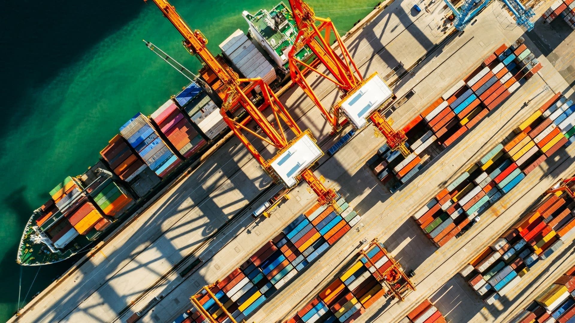 Principales características del factoring internacional y cómo funciona para impulsar tu empresa exportadora